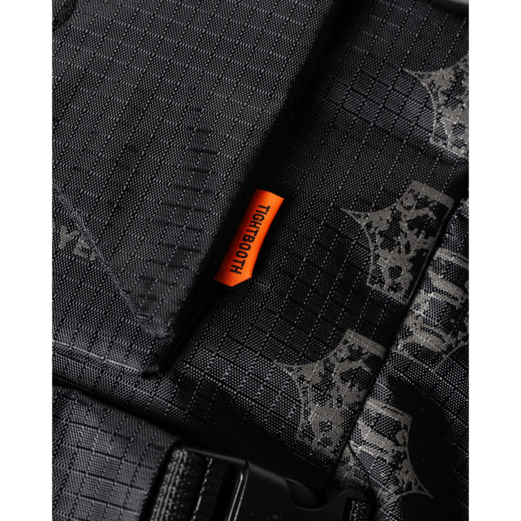 MESSENGER BAG / BLACK